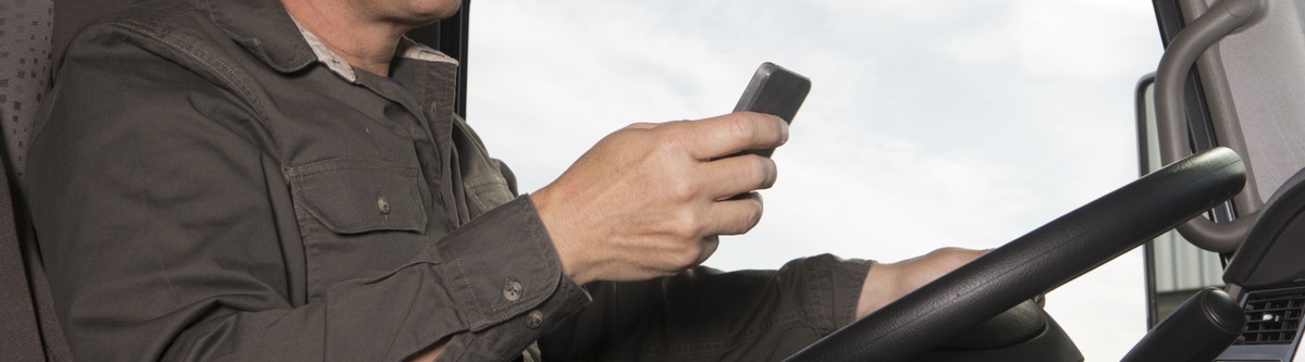 truck driver texting and driving